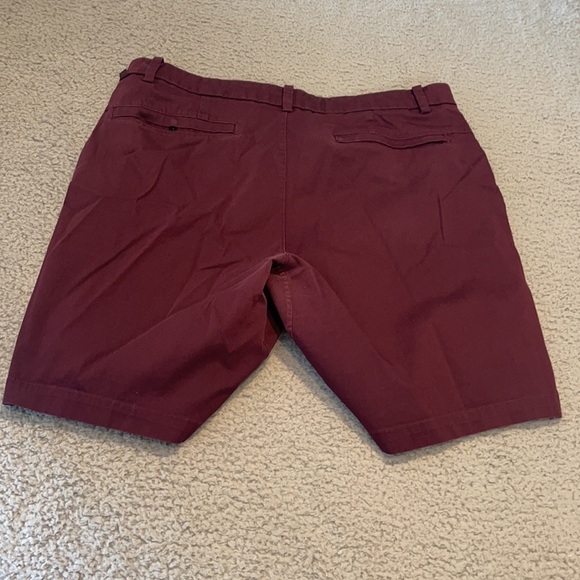 Lululemon Commission Short Chino 9" *Slim size 34 - Picture 5 of 7